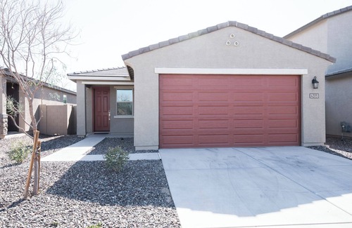 Laveen Village House | 3-bedroom house in amazing Laveen with WiFi, AC