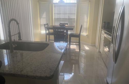 Fairvilla House | 3-bedroom house in awesome Orlando with AC, WiFi