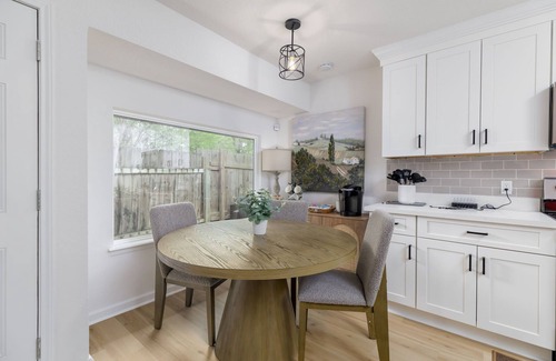 Mesa Ridge House | 3-bedroom house in cool Round Rock with WiFi, AC. Beautifully decorated!