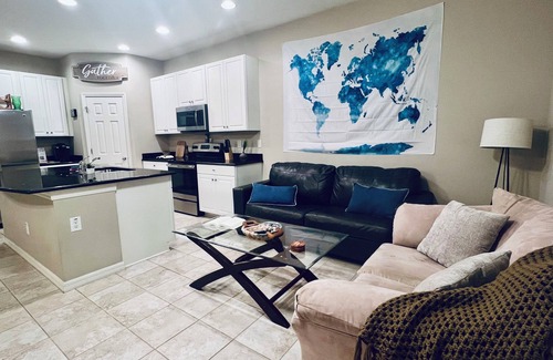 Riverview House | 3-bedroom house in charming Riverview with AC, WiFi. Enjoy your stay