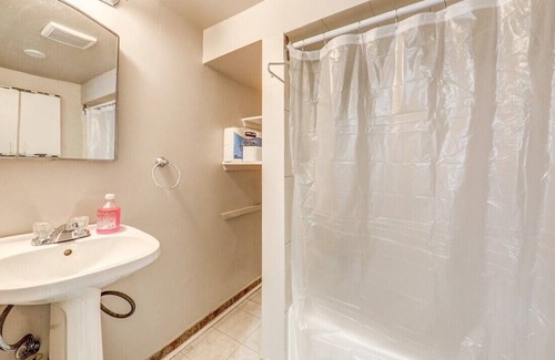 Durham Region Cottage | 3 bedroom house in oshawa