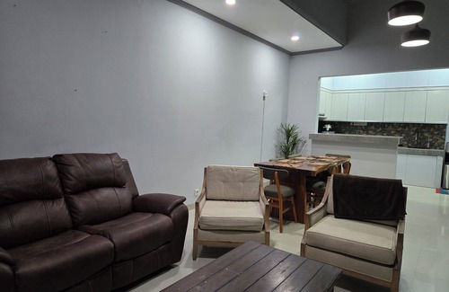 Sanur Kauh House | 3-bedroom house in serene Sanur, Bali with AC, WiFi. Relax and unwind