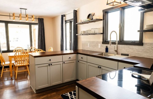 Indian River House | 3-bedroom house in charming Indian River on the Little Sturgeon River