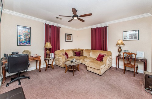 Holy Cross District House | 3-bedroom house in fantastic New Orleans Holy Cross district with WiFi, ACn