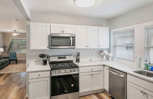Waukegan House | 3-bedroom house in welcoming Waukegan with WiFi, AC