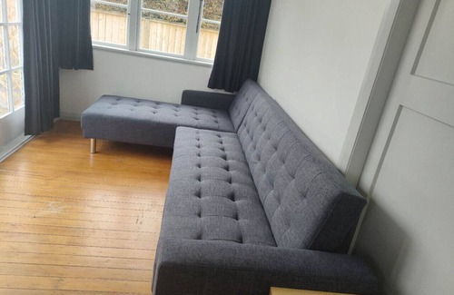 Mount Albert House | 3 Bedroom House