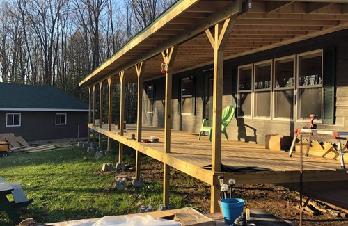 Cable House | 3-bedroom house on Atkins Lake. Year round fun and pet friendly.