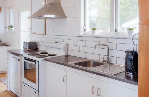 Rotorua House | 3 Bedroom House Rotorua Fully Fenced & Secure