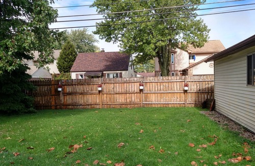 St. Clair Shores House | 3 Bedroom House Getaway, near Downtown Detroit & Lake St Clair
