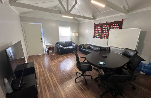 San Bruno House | 3-bedroom Live and Work Startup House near public transit and SFO in San Bruno