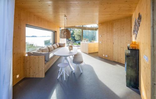 Warten House | 3 Bedroom Lovely Home In Warten