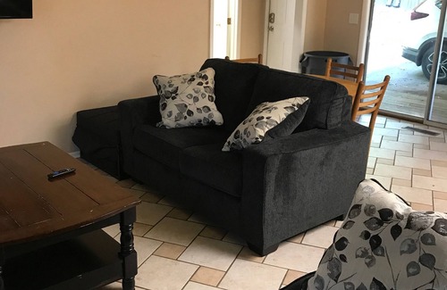 Bella Vista House | 3 bedroom near bike trailheads and tanyard creek