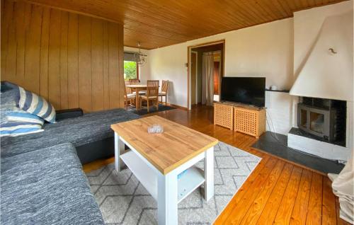Varobacka House | 3 Bedroom Nice Home In Väröbacka