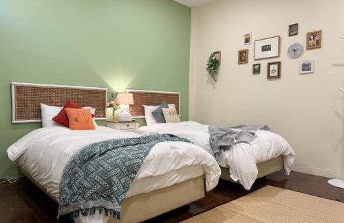 Ratchadaphisek House | 3 Bedroom NORDIC HOME Full Kitchen 8 MINS to MRT & JODD Fair & near RCA
