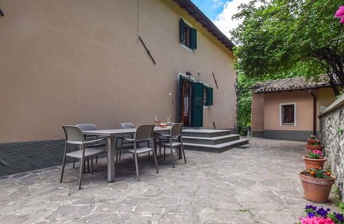 Barga House | 3 bedroom pet friendly home in Barga