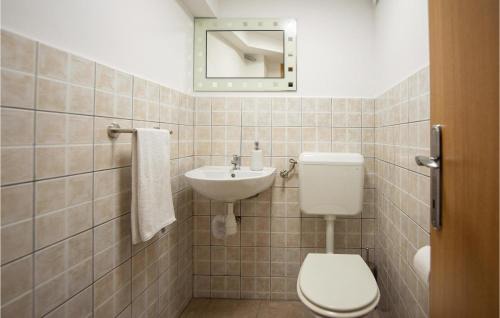 Muc House | 3 Bedroom Pet Friendly Home In Neoric