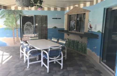 Spring Hill House | 3 bedroom Pool home. Quiet Neighbourhood