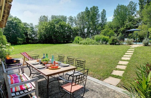 Castillonnes House | 3 Bedroom Private vacation home in CastillonnÃ¨s
