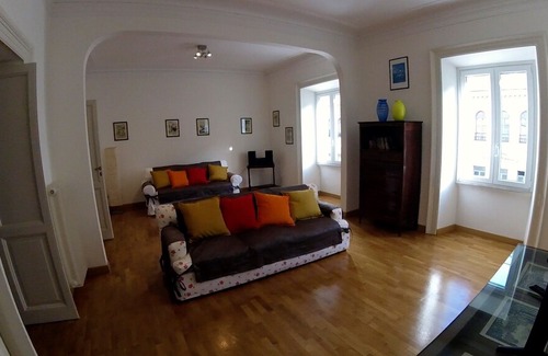 Monti Apartment | 3 bedroom(s) Apartment near Roma