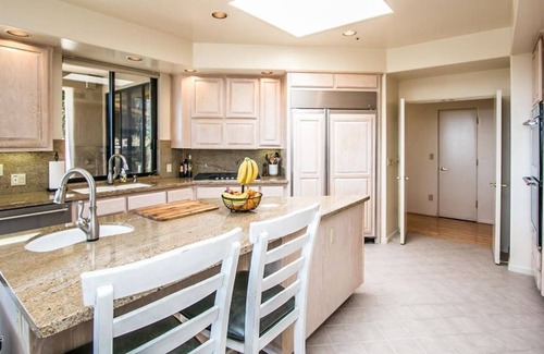 Desert Mountain Apartment | 3 Bedroom Single family 25041 by Houzlet