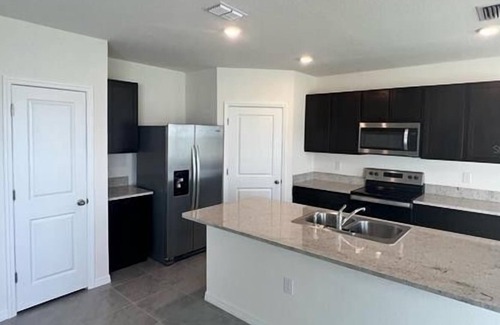 Wesley Chapel Apartment | 3 Bedroom Single family 425051 by Houzlet