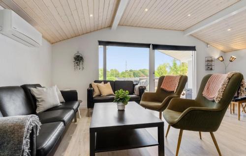 Hejlsminde Strand House | 3 Bedroom Stunning Home In Hejls