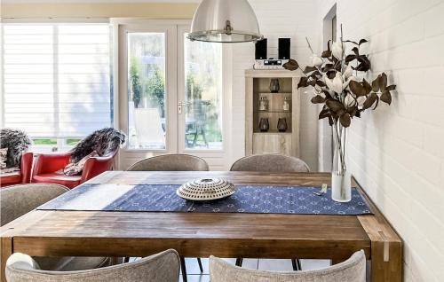 Dirkshorn House | 3 Bedroom Stunning Home In Dirkshorn