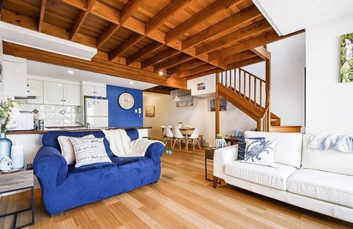 Labrador House | 3 bedroom sub-penthouse! Full GC experience