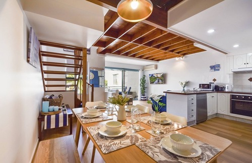 Labrador House | 3 bedroom sub-penthouse! Full GC experience