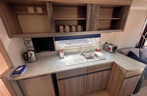 Glasgow House | 3-Bedroom Swift Caravan, Glasgow