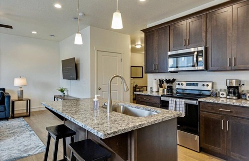 Lehi House | 3-bedroom townhome in serene Lehi with AC