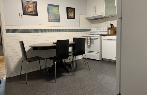 Upper Beaches Apartment | 3 Bedroom Upper Beach Suite