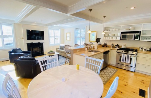 Mystic House | 3-bedroom vacation home just a 5-min walk to Main Street, Mystic