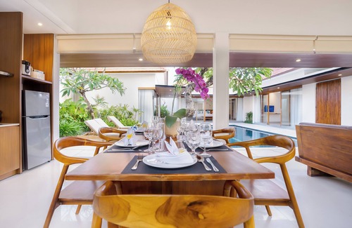 Sunset Road Villa | 3-Bedroom Villa2 Complex in Seminyak