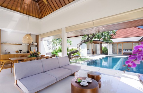 Sunset Road Villa | 3-Bedroom Villa Complex in Seminyak