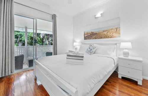 Port Douglas Apartment | 3 bedroom Villa Reef Resort, Lagoon Pool, Bar 158R