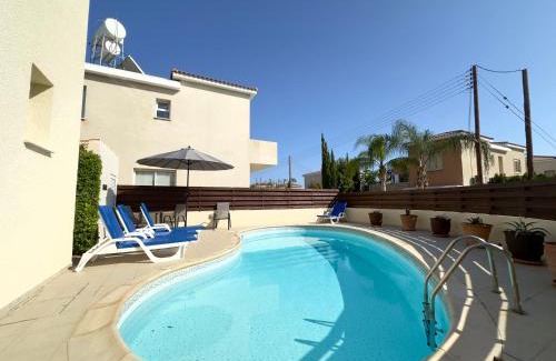 Chlorakas Villa | 3 bedroom villa with pool 5 minutes to the center of Paphos