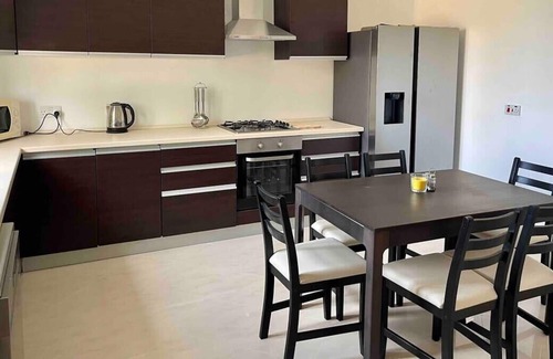 St. Andrew's Apartment | 3-Bedroom with Backyard-Hosted by Sweetstay