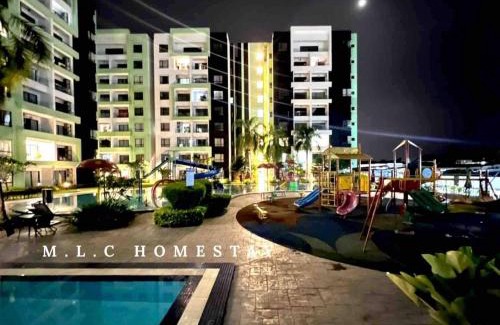 Kampung Kuala Pari Apartment | 3 Bedrooms 2 Bathrooms Ipoh Waterpark Comfy Home - Pool & Mountain View