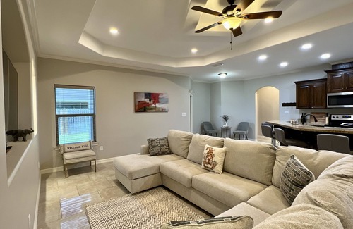 Brownsville House | 3 bedrooms, 2 baths, open concept kitchen and living
