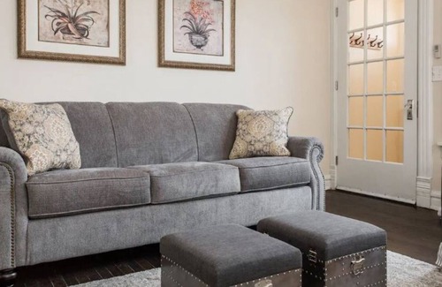 Libertyville House | 3 Bedrooms ★ 3 King Beds ★ Near Great Lakes Naval