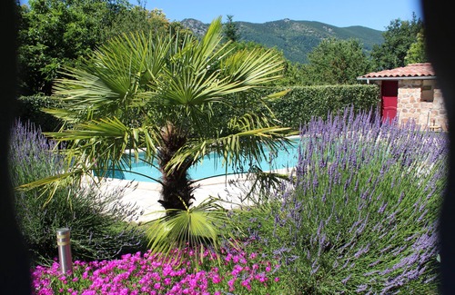 Laboule House | 3 Bedrooms Private Vacation Home In Laboule