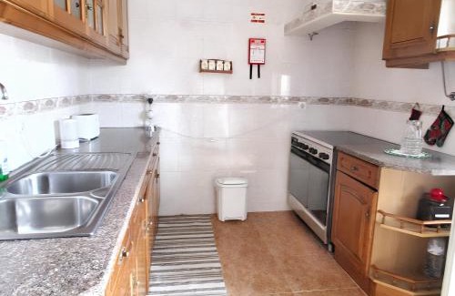 Sobral de Monte Agraco House | 3 bedrooms house with enclosed garden and wifi at Sobral de Monte Agraco