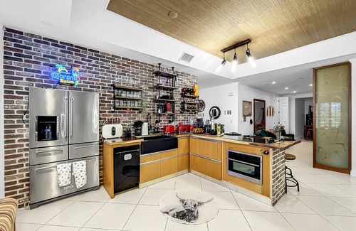Bayshore Gardens Apartment | 3-beds/2 baths luxury VILLA in gated Bollettieri Resort Villas at IMG Academy