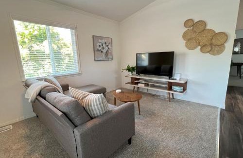 Concord House | 3 Blocks to Todos Santos Prime Downtown Location