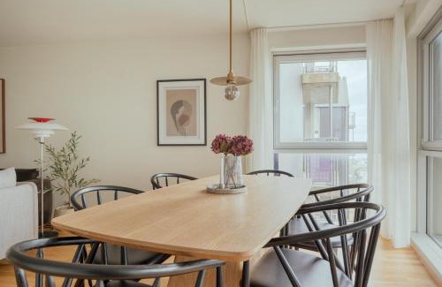 Torshavn Apartment | 3 BR Apartment with Balcony, Sea View and Parking