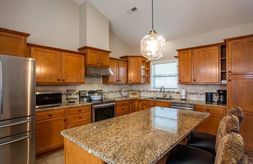 Manhattan House | 3 BR at Colbert Hills