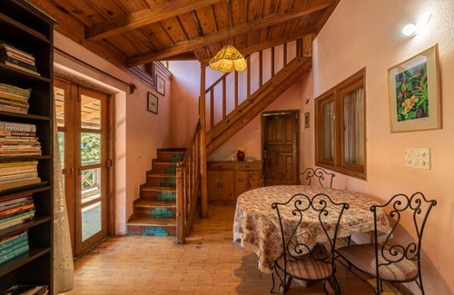 Pangot House | 3 br Family Suite - Family Fun by Roamhome