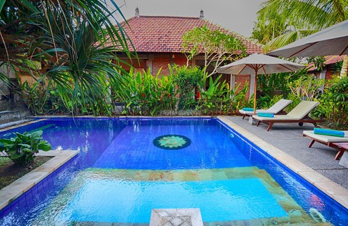 Pengosekan Villa | 3 BR Garden Pool Villa in Ubud with Breakfast, 5 Min from Monkey Forest