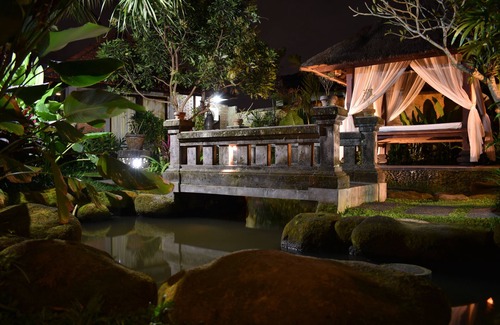 Pengosekan Villa | 3 BR Garden Pool Villa in Ubud with Breakfast, 5 Min from Monkey Forest